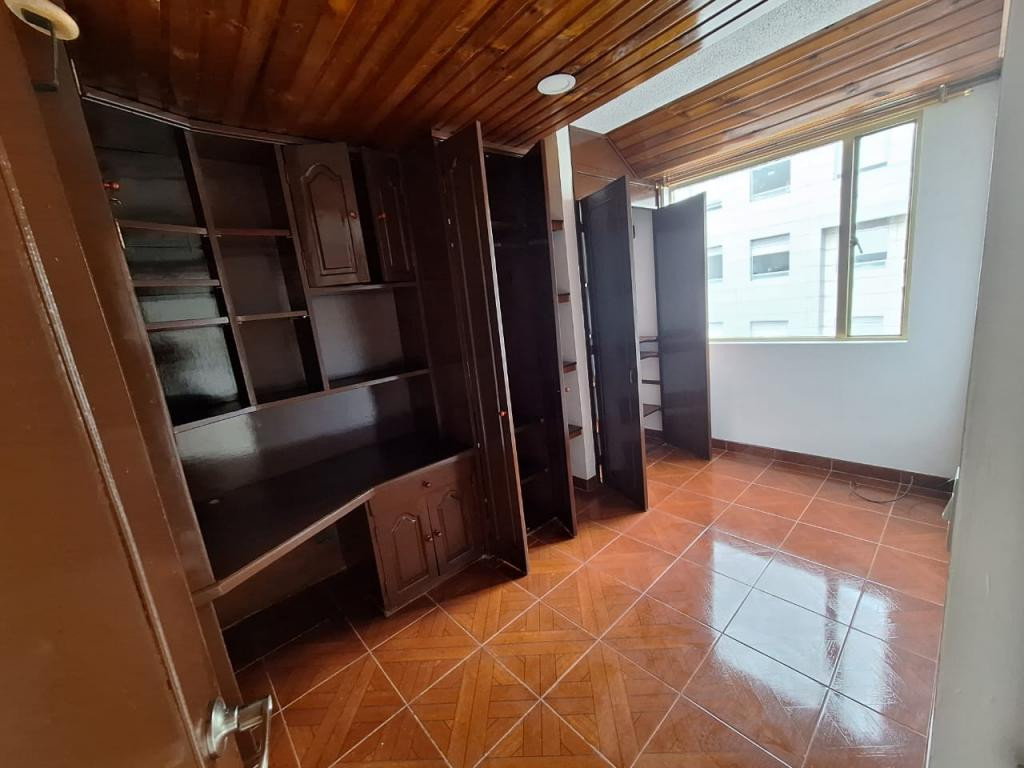 Apartamento En Arriendo - Ciudad Jardín, Bogotá