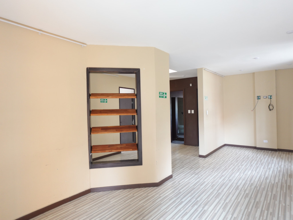 Casa de 3 alcobas en arriendo en Los Rosales, Bogotá, 270 m² · foto 12 de 24