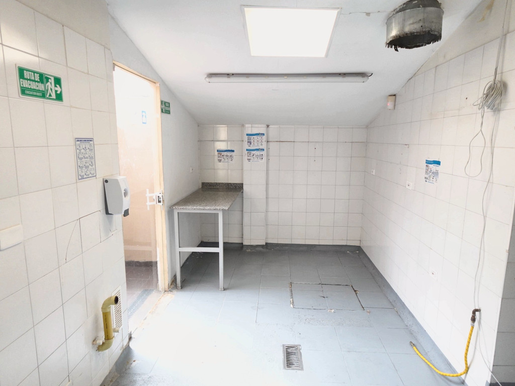 Casa de 3 alcobas en arriendo en Los Rosales, Bogotá, 270 m² · foto 22 de 24