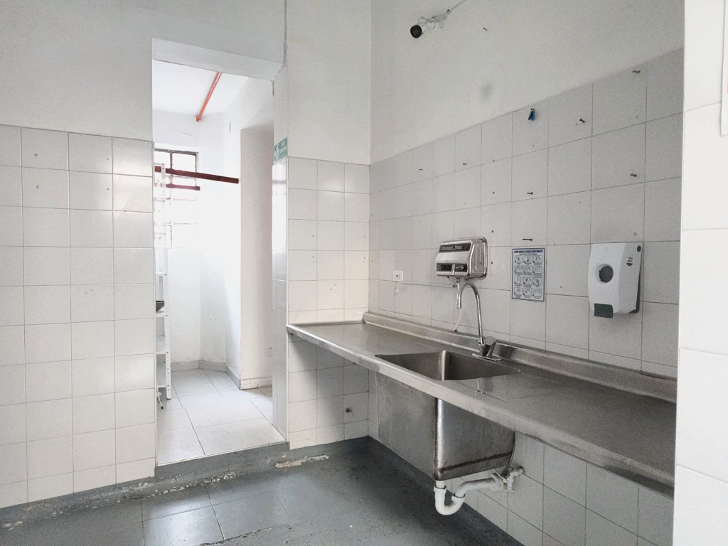 Casa de 3 alcobas en arriendo en Los Rosales, Bogotá, 270 m² · foto 23 de 24