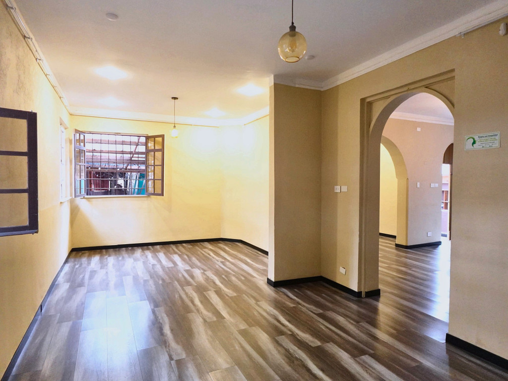 Casa de 3 alcobas en arriendo en Los Rosales, Bogotá, 270 m² · foto 7 de 24