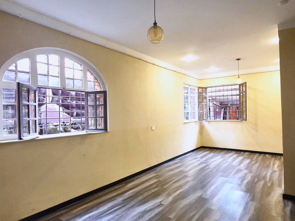 Casa de 3 alcobas en arriendo en Los Rosales, Bogotá, 270 m² · foto 8 de 24