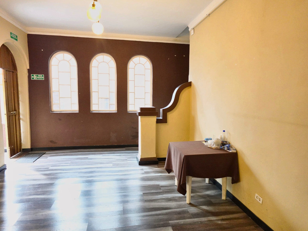 Casa de 3 alcobas en arriendo en Los Rosales, Bogotá, 270 m² · foto 9 de 24