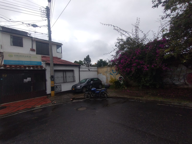 Casa En Venta - Villa Del Prado, Bogotá