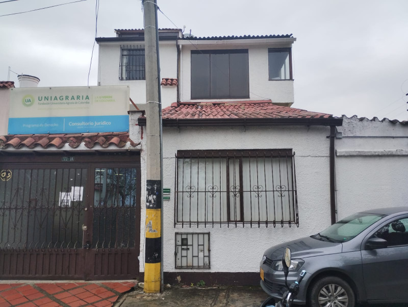 Casa En Venta - Villa Del Prado, Bogotá