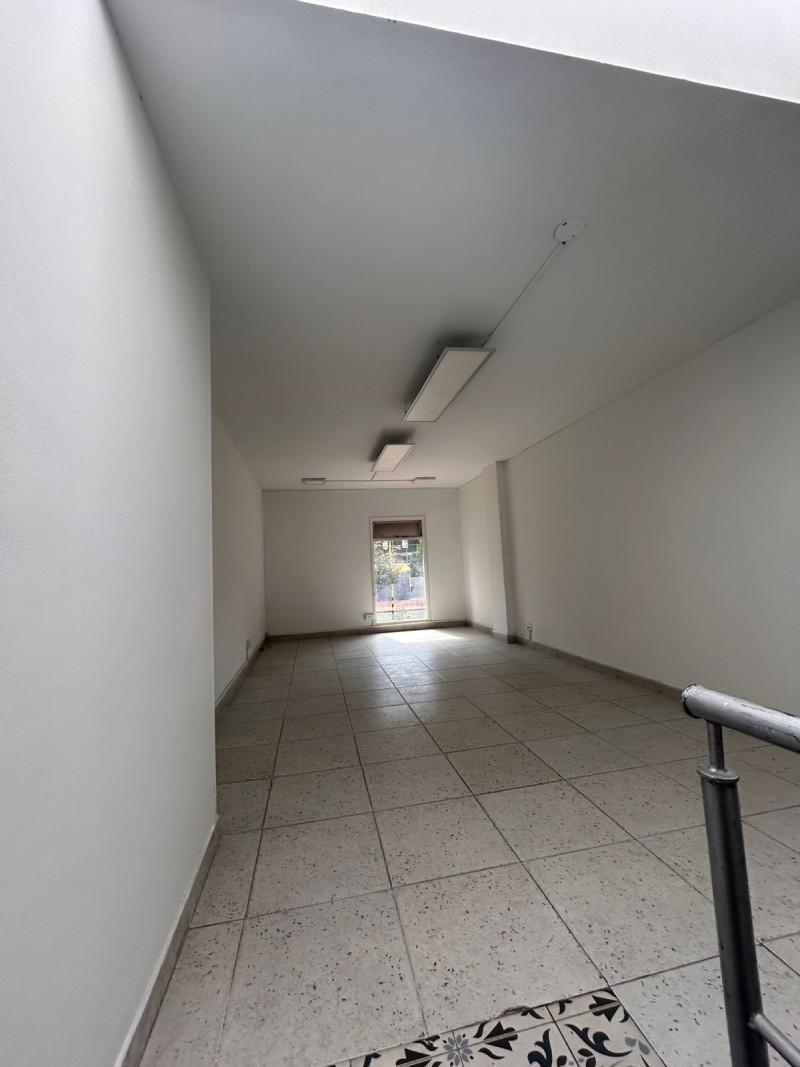 Local en venta en Santa Barbara Occidental, Bogotá, 57 m² · foto 13 de 24
