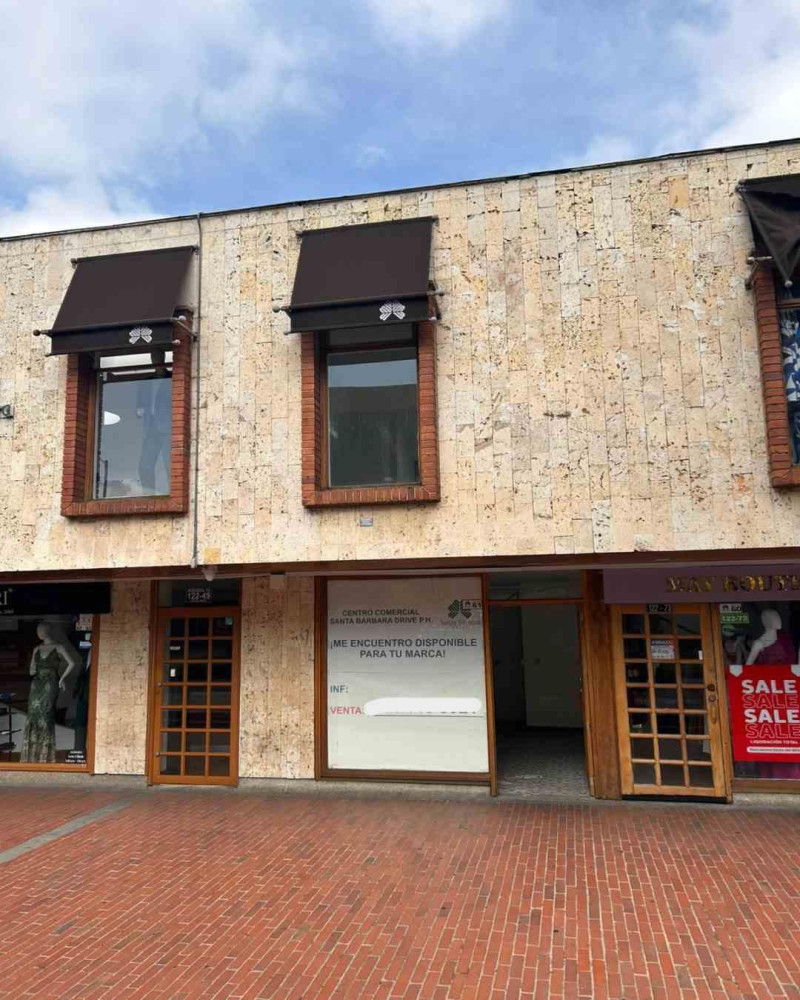 Local en venta en Santa Barbara Occidental, Bogotá, 57 m² · foto 2 de 24