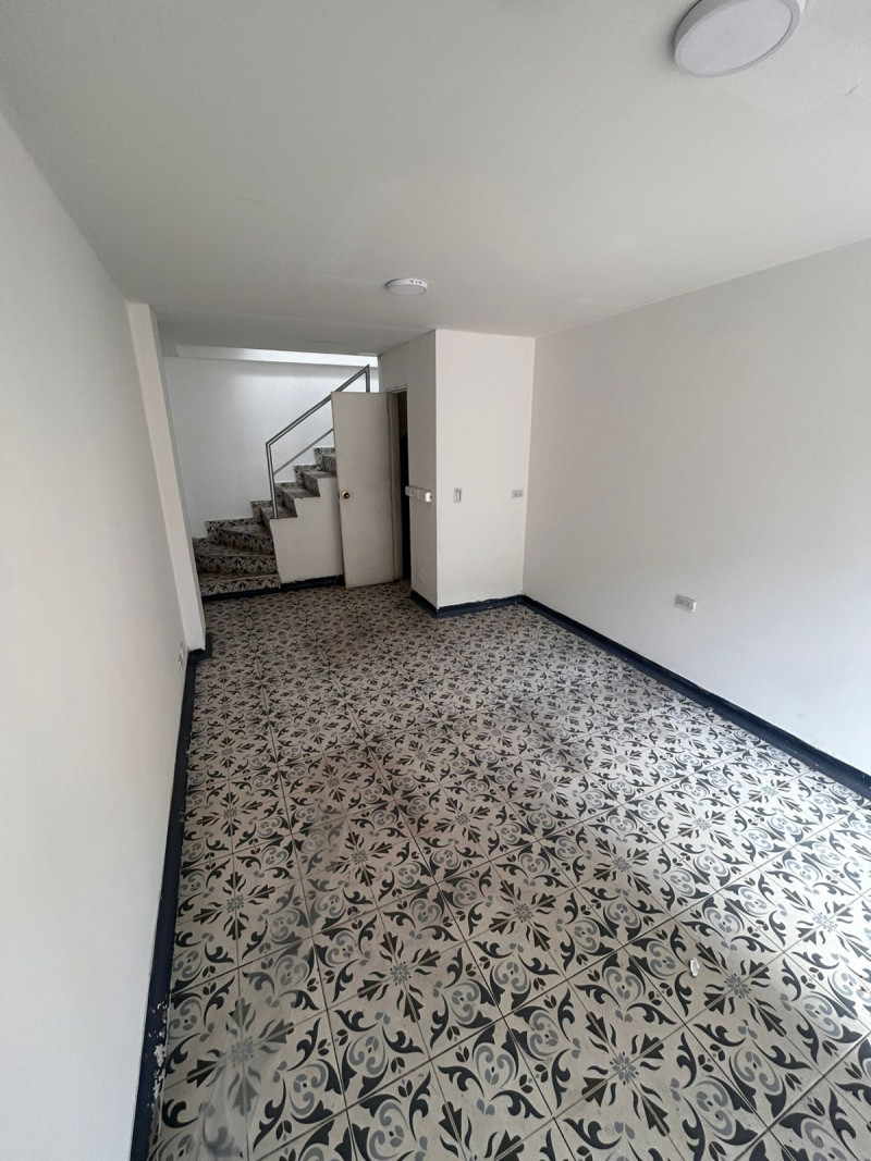 Local en venta en Santa Barbara Occidental, Bogotá, 57 m² · foto 4 de 24