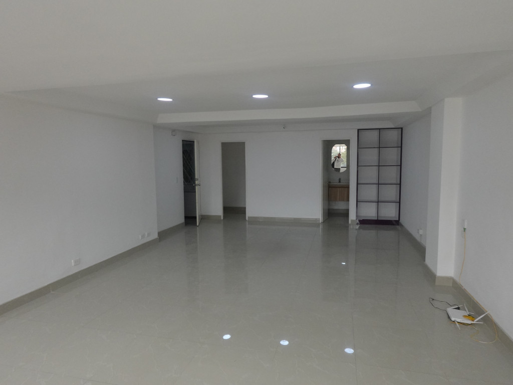 Oficina En Venta - Santa Barbara Central-Usaquén, Bogotá