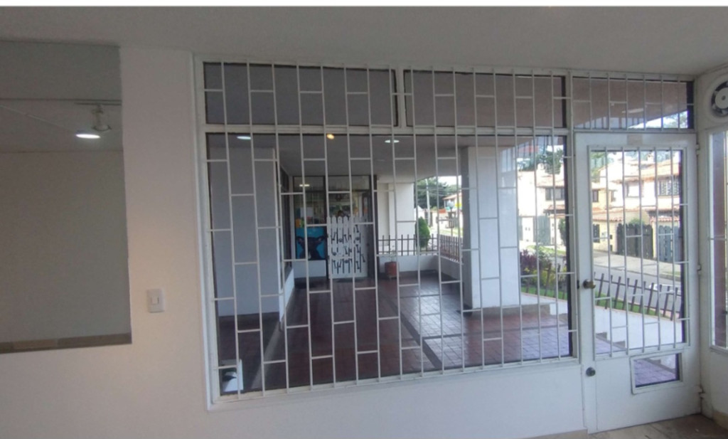 Local En Venta - Cedro Golf-Usaquén, Bogotá