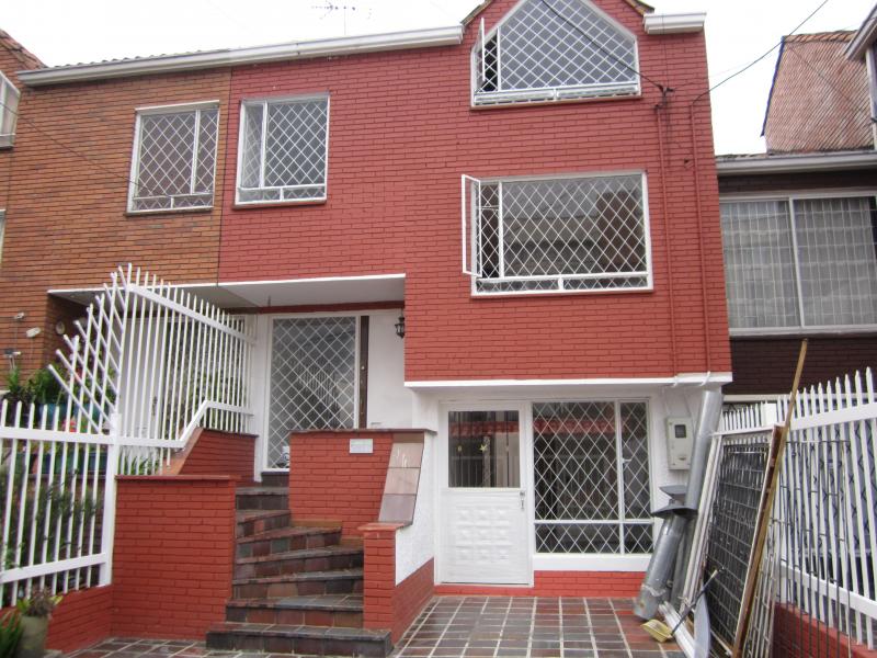 Casa en arriendo en Niza, Bogotá · foto 3 de 24