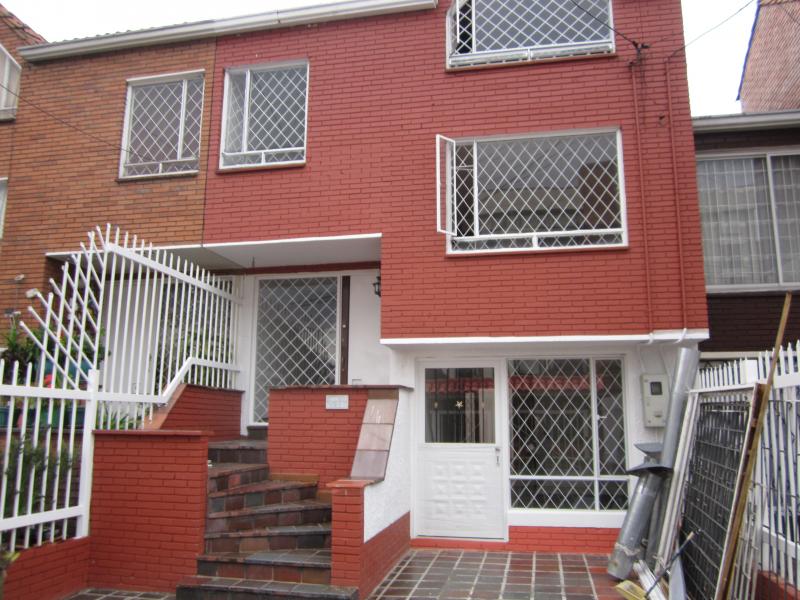 Casa en arriendo en Niza, Bogotá · foto 8 de 24