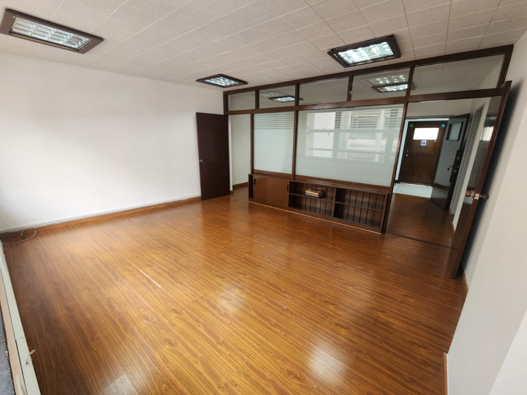 Oficina en arriendo en La Candelaria, Bogotá, 40 m² · foto 10 de 18