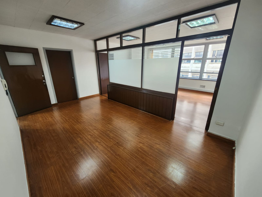 Oficina en arriendo en La Candelaria, Bogotá, 40 m² · foto 14 de 18