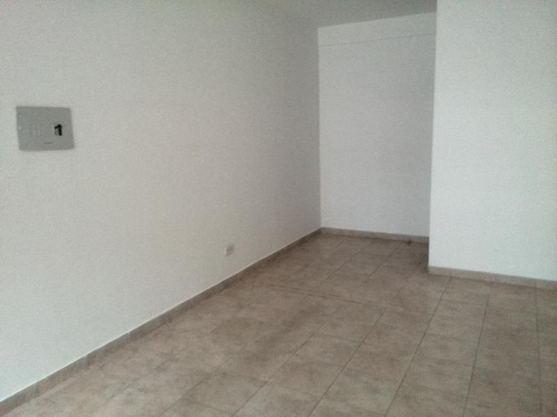Local en arriendo en El Lago, Bogotá, 24 m² · foto 10 de 24