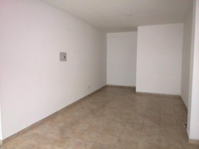 Local en arriendo en El Lago, Bogotá, 24 m² · foto 15 de 24