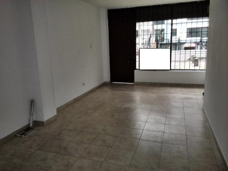 Local en arriendo en El Lago, Bogotá, 24 m² · foto 18 de 24