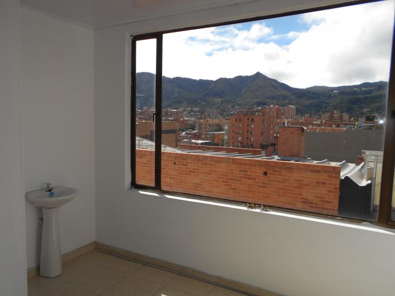 Oficina en arriendo en Chico Norte, Bogotá, 50 m² · foto 13 de 24