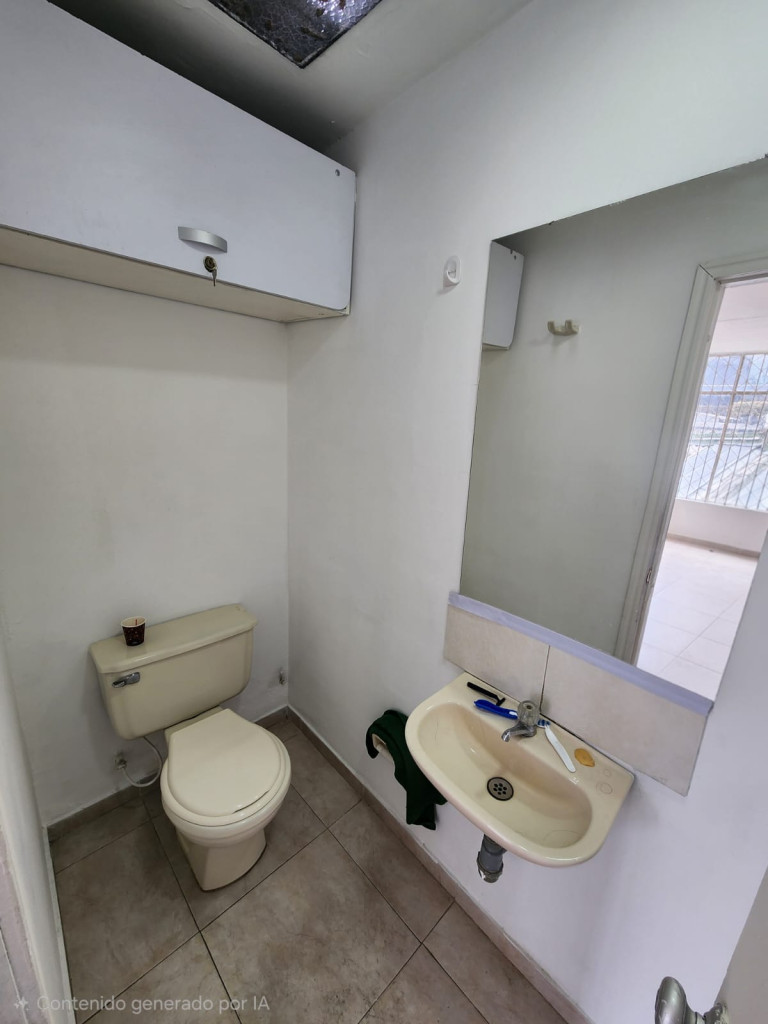 Oficina en arriendo en El Lago, Bogotá, 16 m² · foto 11 de 16