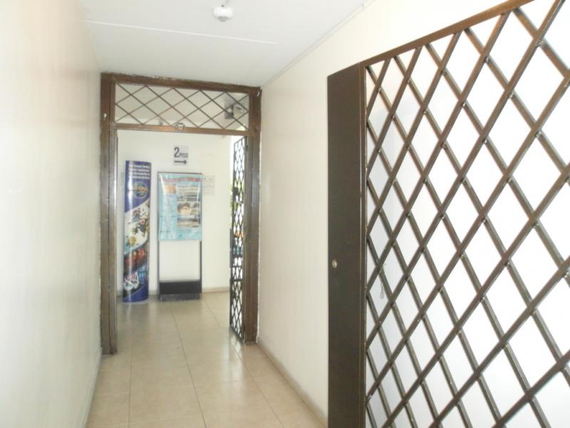 Oficina en arriendo en El Lago, Bogotá, 16 m² · foto 5 de 16