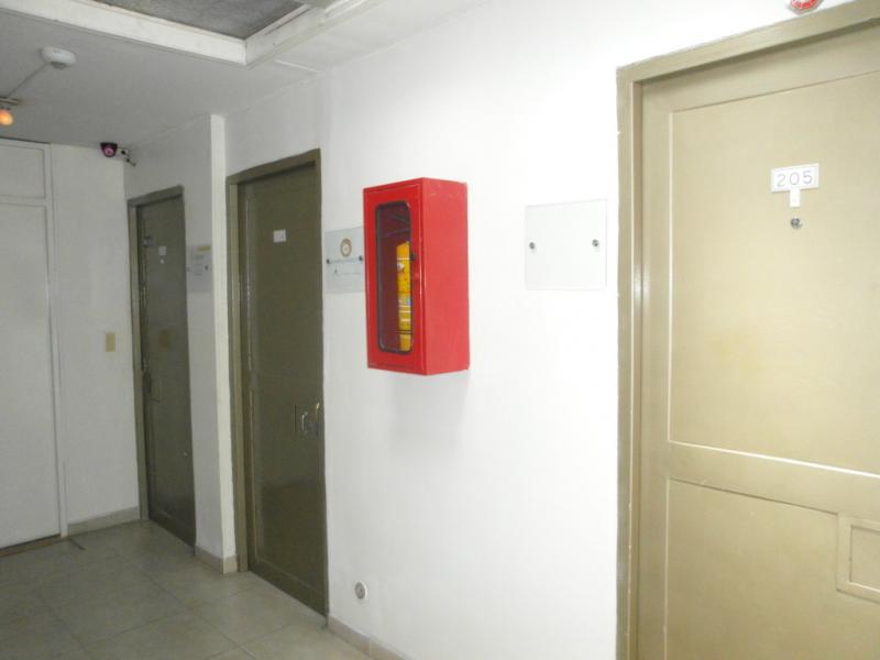 Oficina en arriendo en El Lago, Bogotá, 16 m² · foto 7 de 16