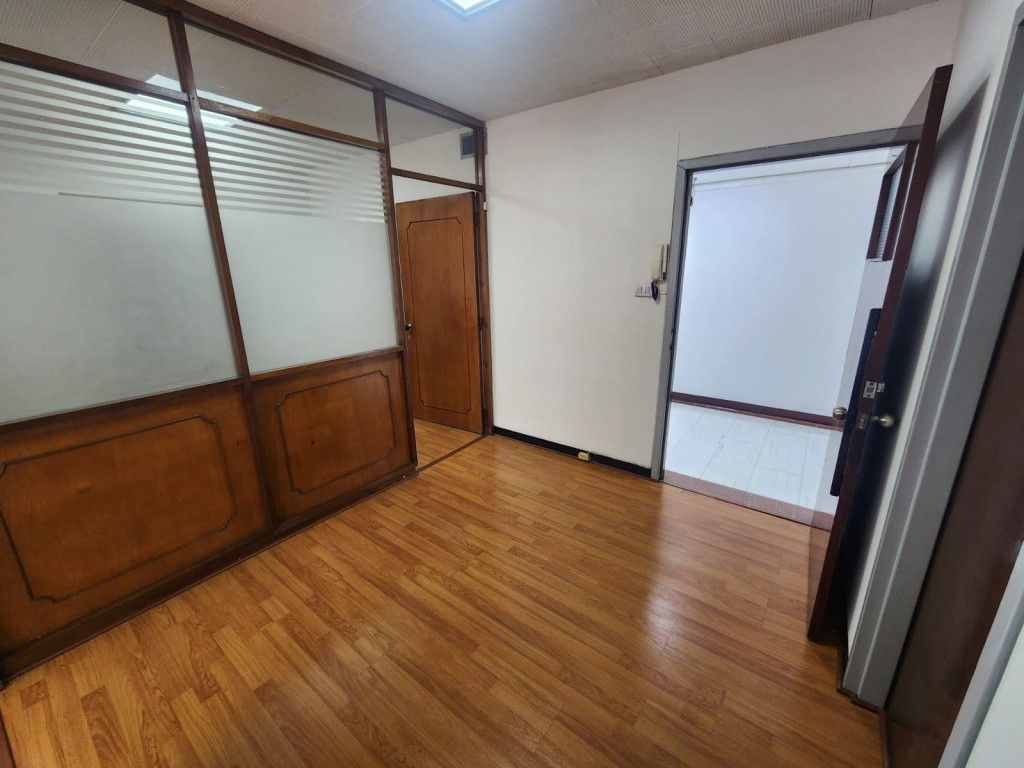 Oficina en arriendo en Las Aguas, Bogotá, 37 m² · foto 4 de 16