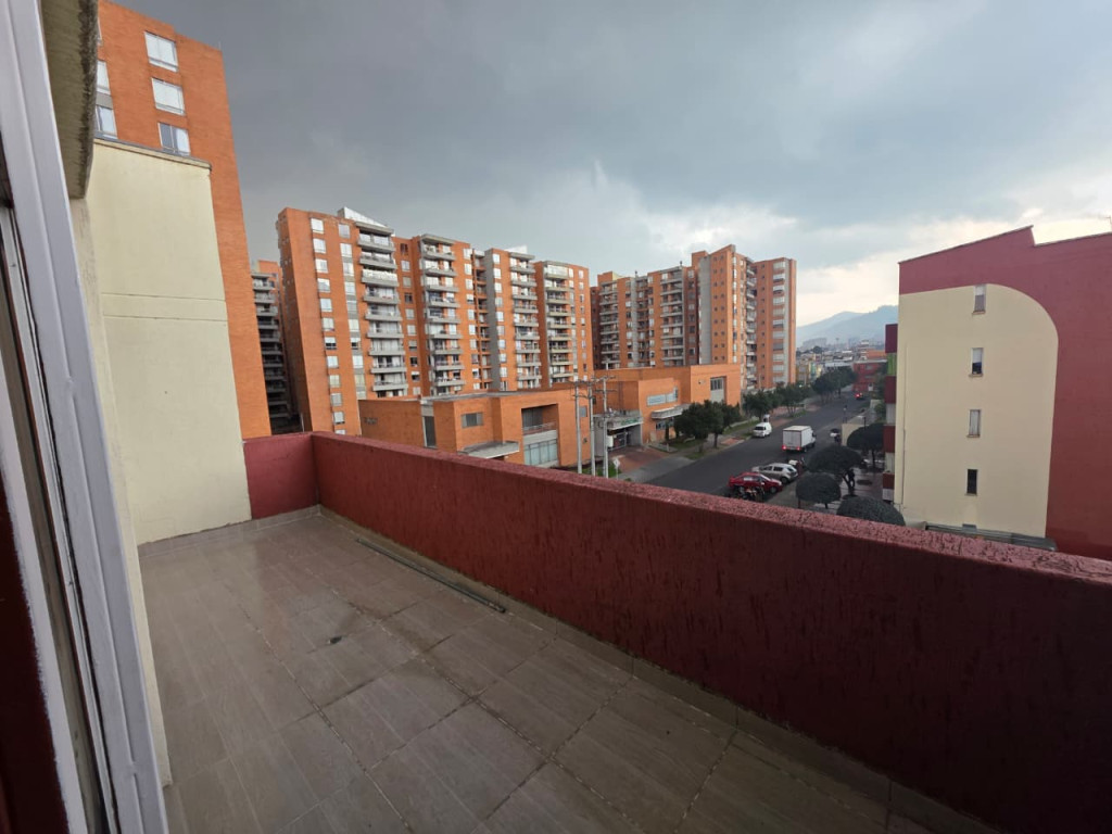 Apartamento de 2 alcobas en arriendo en Cedro Golf, Bogotá, 67 m² · foto 10 de 21