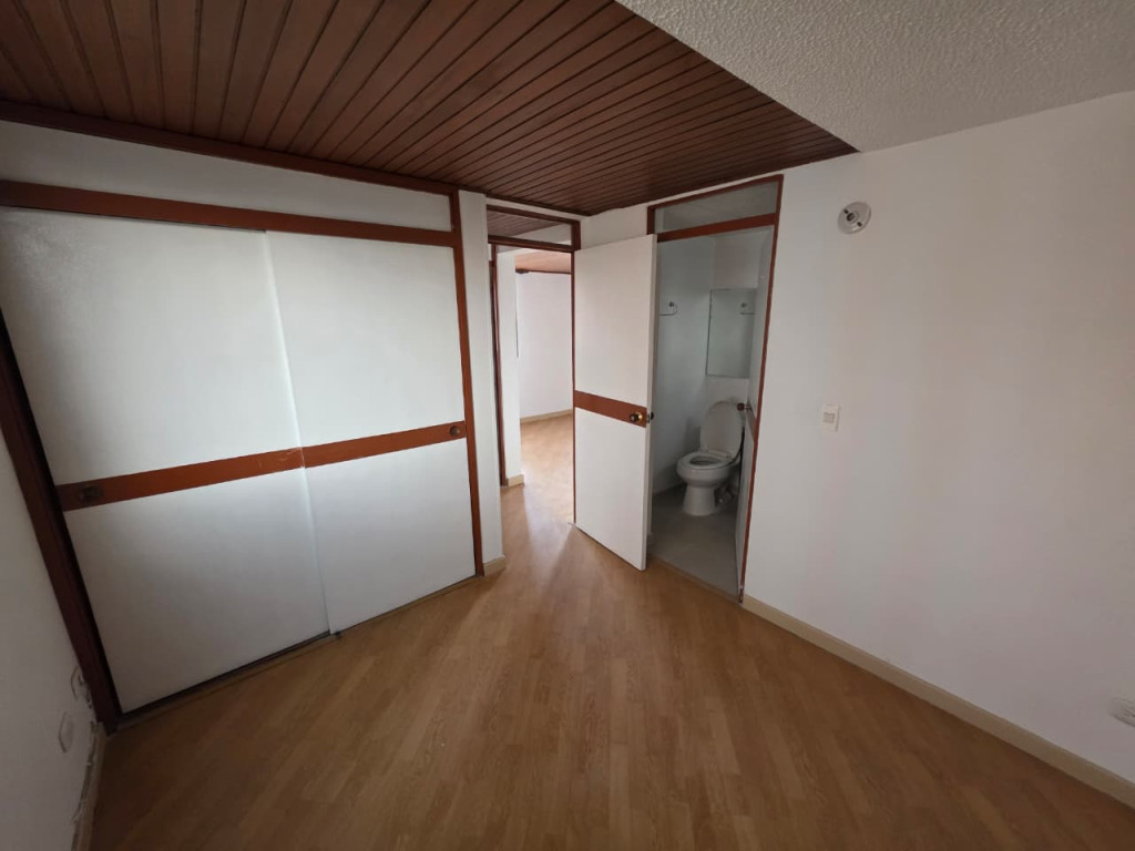 Apartamento de 2 alcobas en arriendo en Cedro Golf, Bogotá, 67 m² · foto 14 de 21