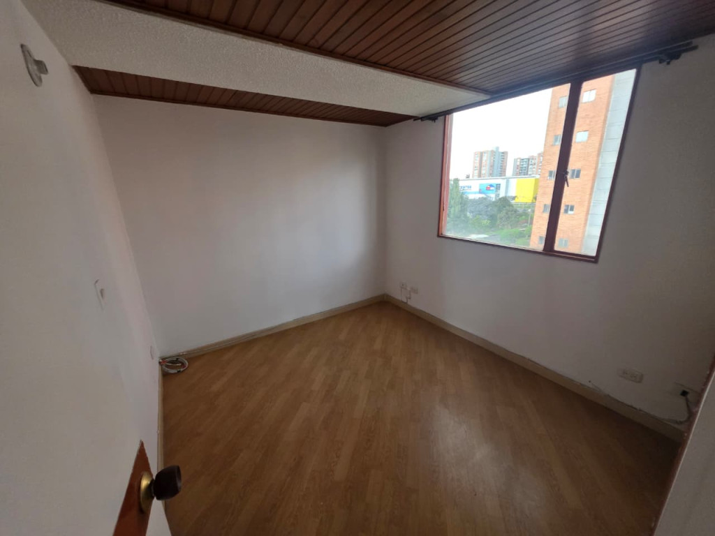 Apartamento de 2 alcobas en arriendo en Cedro Golf, Bogotá, 67 m² · foto 15 de 21