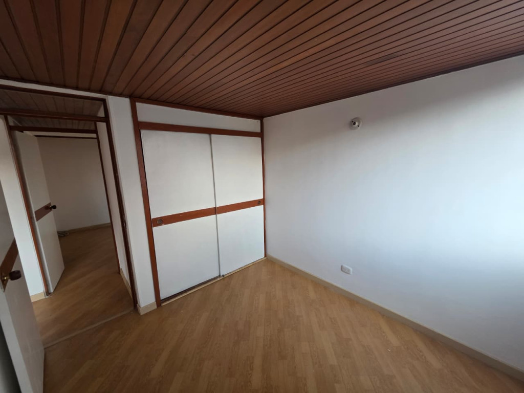 Apartamento de 2 alcobas en arriendo en Cedro Golf, Bogotá, 67 m² · foto 18 de 21