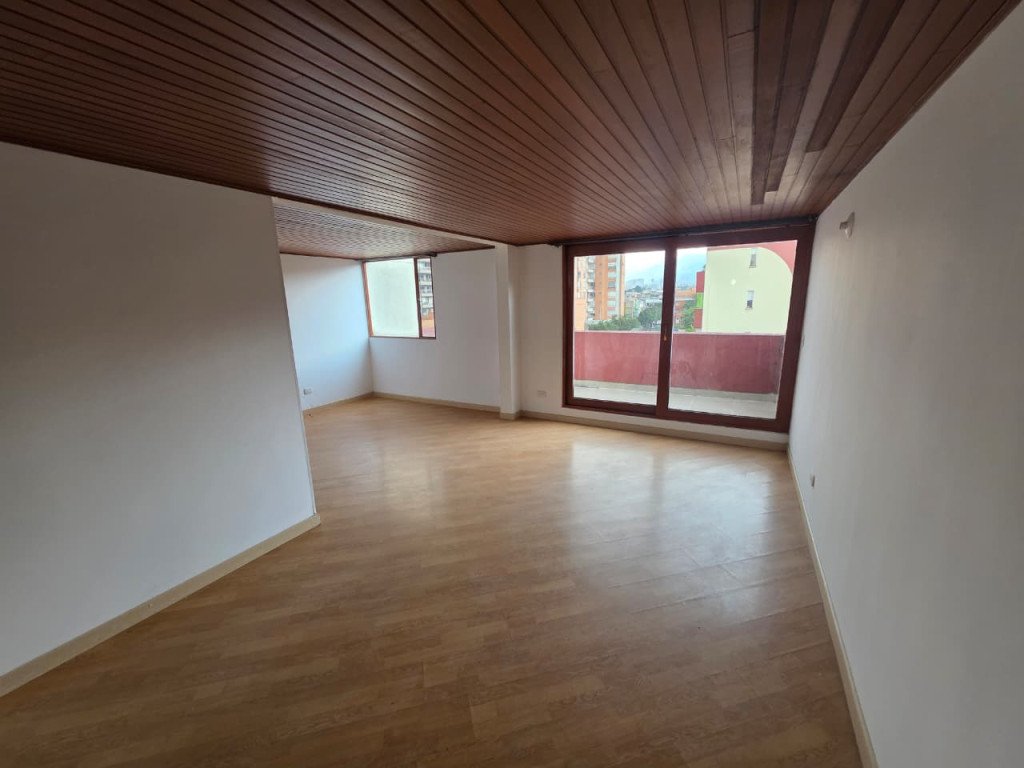 Apartamento de 2 alcobas en arriendo en Cedro Golf, Bogotá, 67 m² · foto 6 de 21
