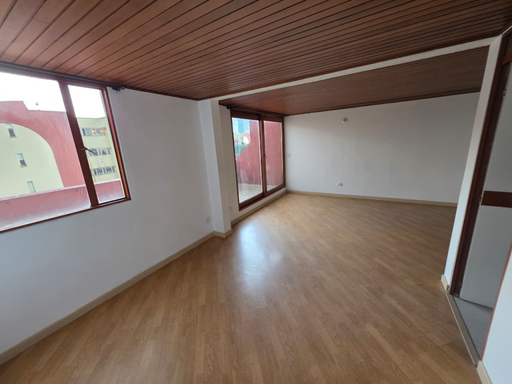 Apartamento de 2 alcobas en arriendo en Cedro Golf, Bogotá, 67 m² · foto 9 de 21