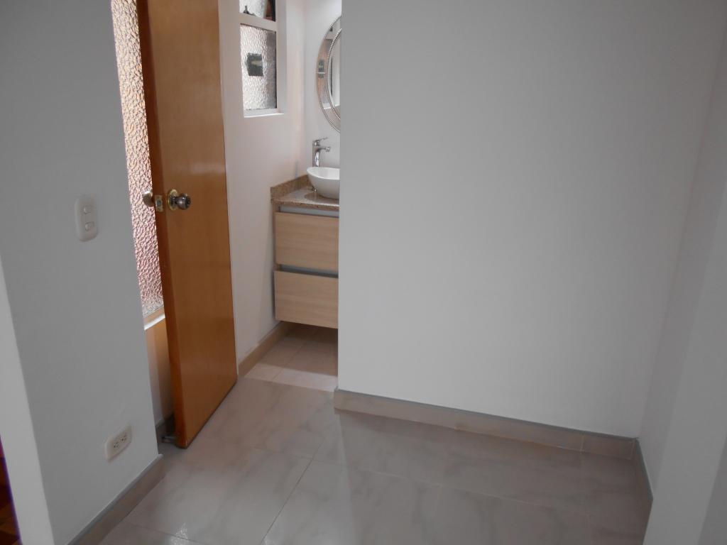 Casa de 3 alcobas en venta en Las Villas, Bogotá, 80 m² · foto 12 de 24