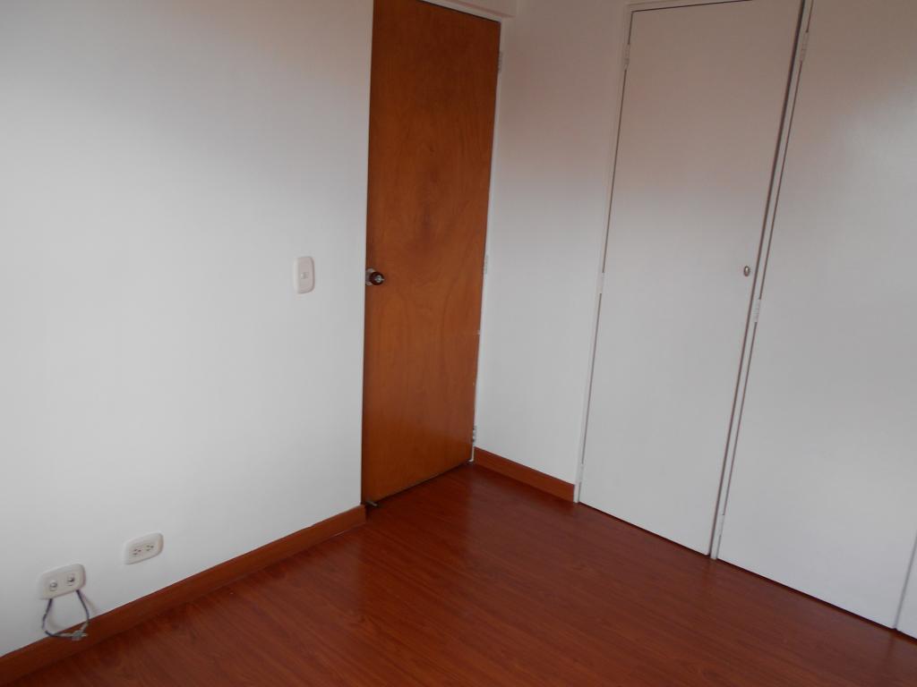 Casa de 3 alcobas en venta en Las Villas, Bogotá, 80 m² · foto 18 de 24