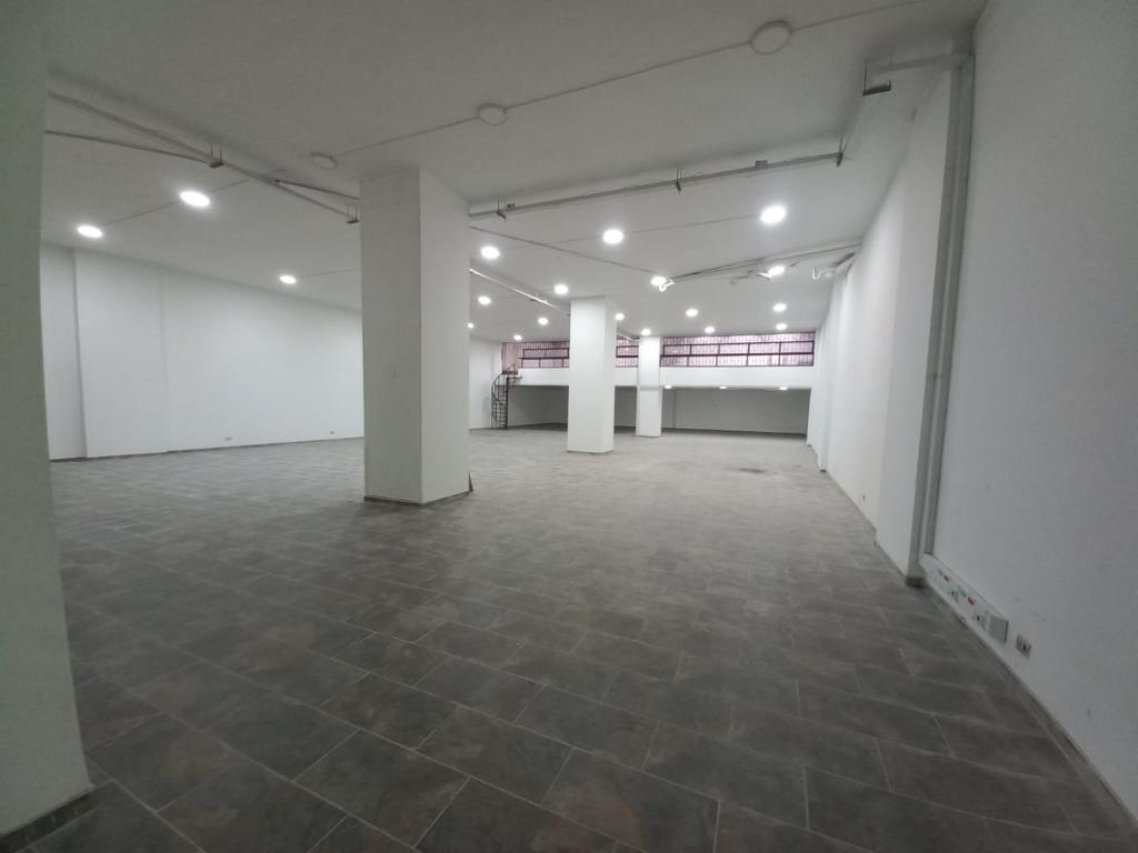 Local en arriendo en La Veracruz, Bogotá, 510 m² · foto 5 de 17