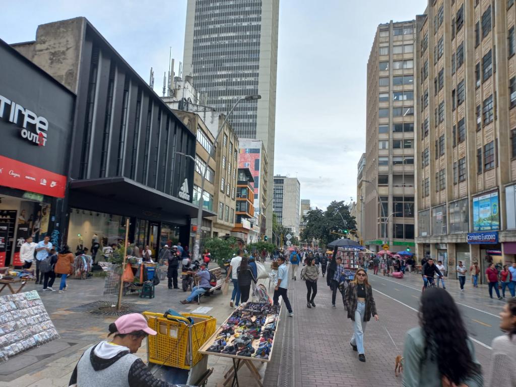 Local en arriendo en La Veracruz, Bogotá, 510 m² · foto 16 de 17