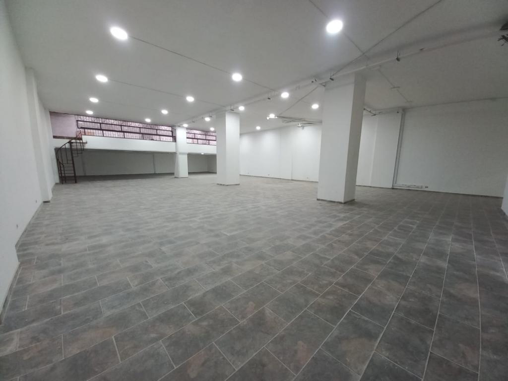Local en arriendo en La Veracruz, Bogotá, 510 m² · foto 2 de 17