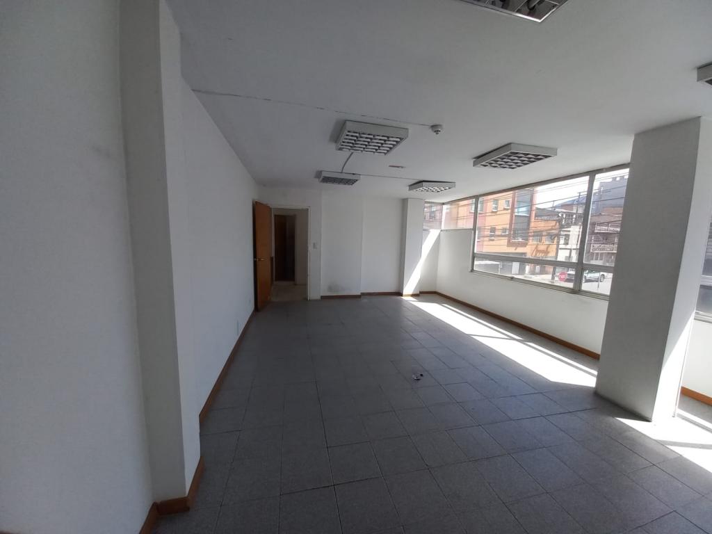 Bodega en arriendo en Alcázares Norte, Bogotá, 1100 m² · foto 4 de 24