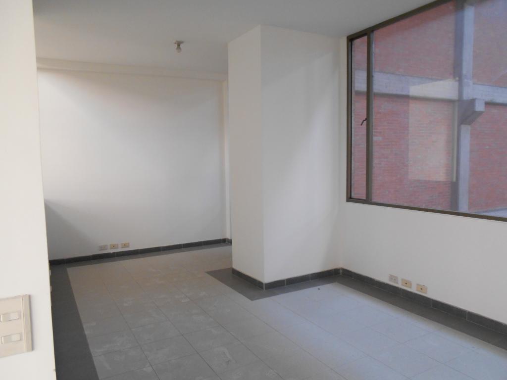 Bodega en venta en Fontibón, Bogotá, 905 m² · foto 13 de 20