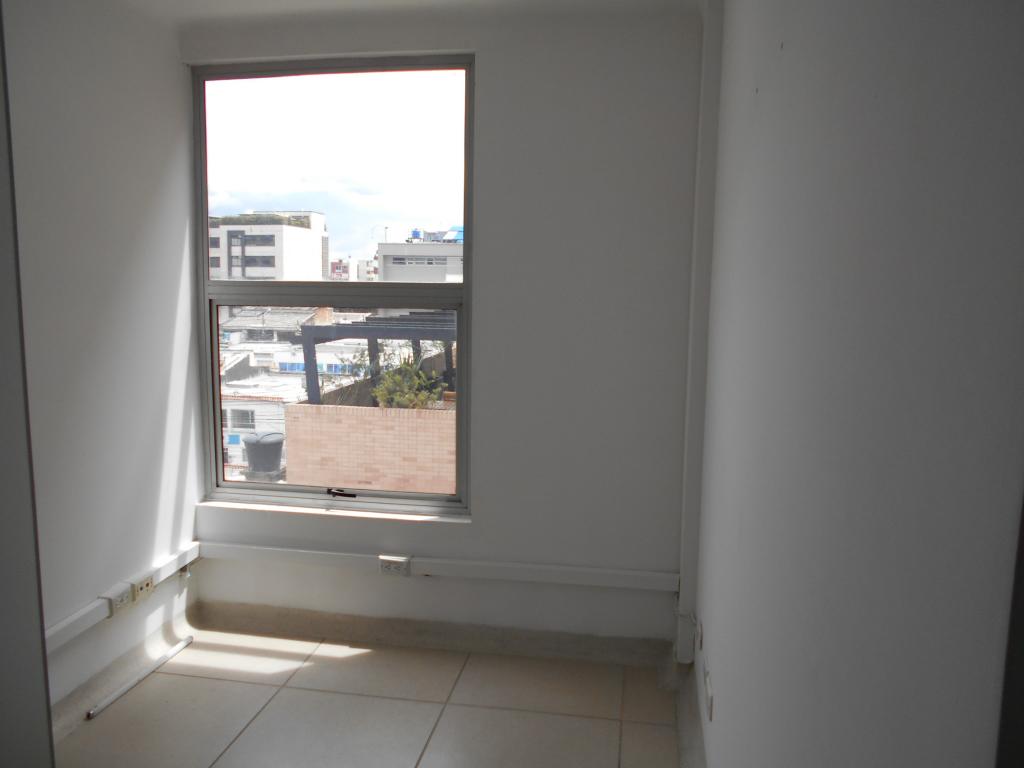 Oficina en venta en La Castellana, Bogotá, 42 m² · foto 11 de 22