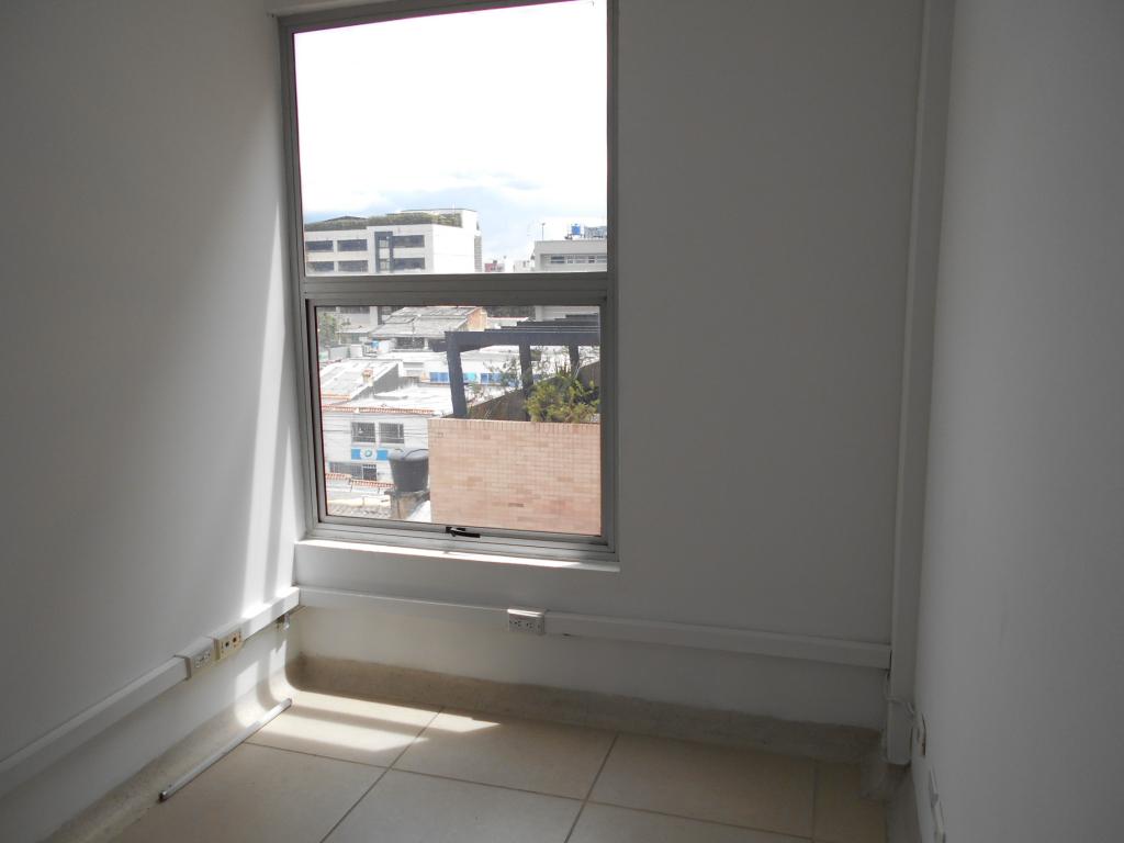 Oficina en venta en La Castellana, Bogotá, 42 m² · foto 12 de 22