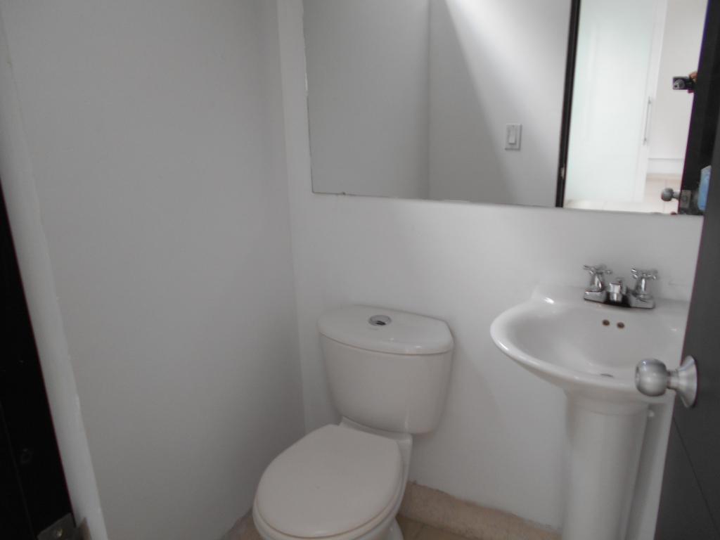 Oficina en venta en La Castellana, Bogotá, 42 m² · foto 18 de 22
