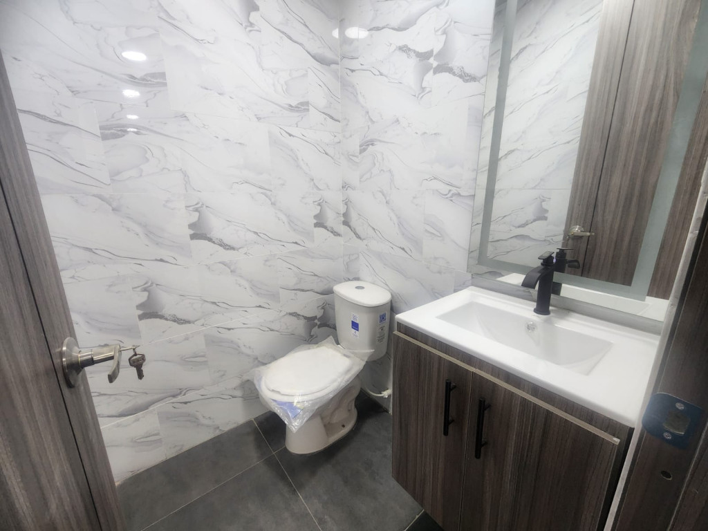 Local en arriendo en Ciudad Jardín Norte, Bogotá, 130 m² · foto 4 de 16
