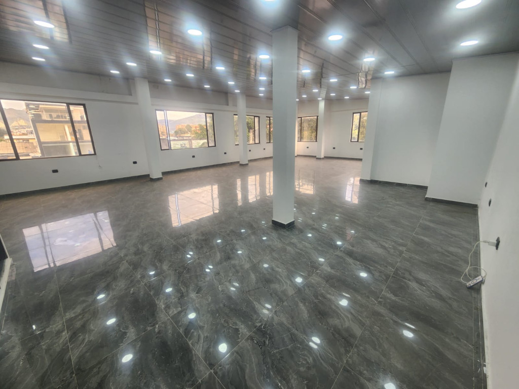 Local en arriendo en Ciudad Jardín Norte, Bogotá, 130 m² · foto 5 de 16