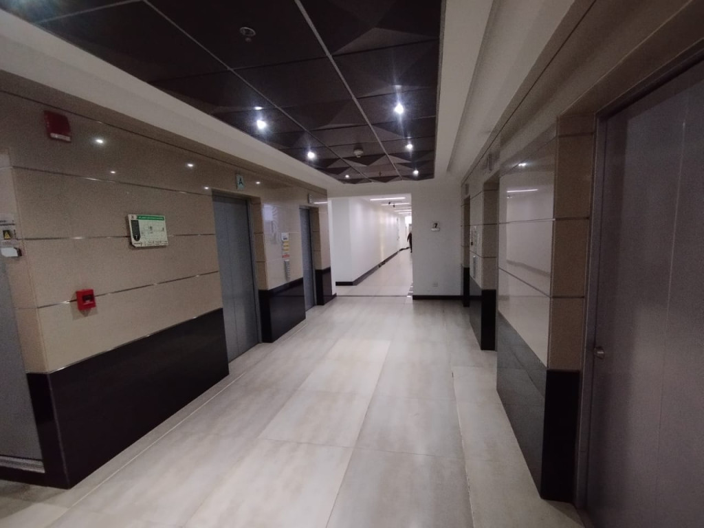 Oficina en arriendo en Ciudad Salitre Nor, Bogotá, 90 m² · foto 4 de 19