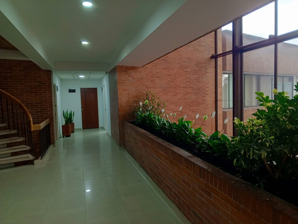 Oficina en arriendo en Chapinero Central, Bogotá, 104 m² · foto 3 de 13