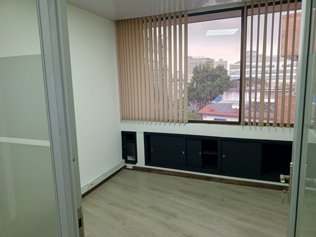 Oficina en arriendo en Chapinero Central, Bogotá, 104 m² · foto 6 de 13