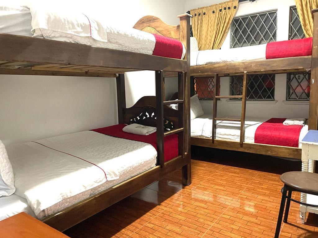 Casa de 20 alcobas en venta en La Candelaria, Bogotá, 470 m² · foto 6 de 24