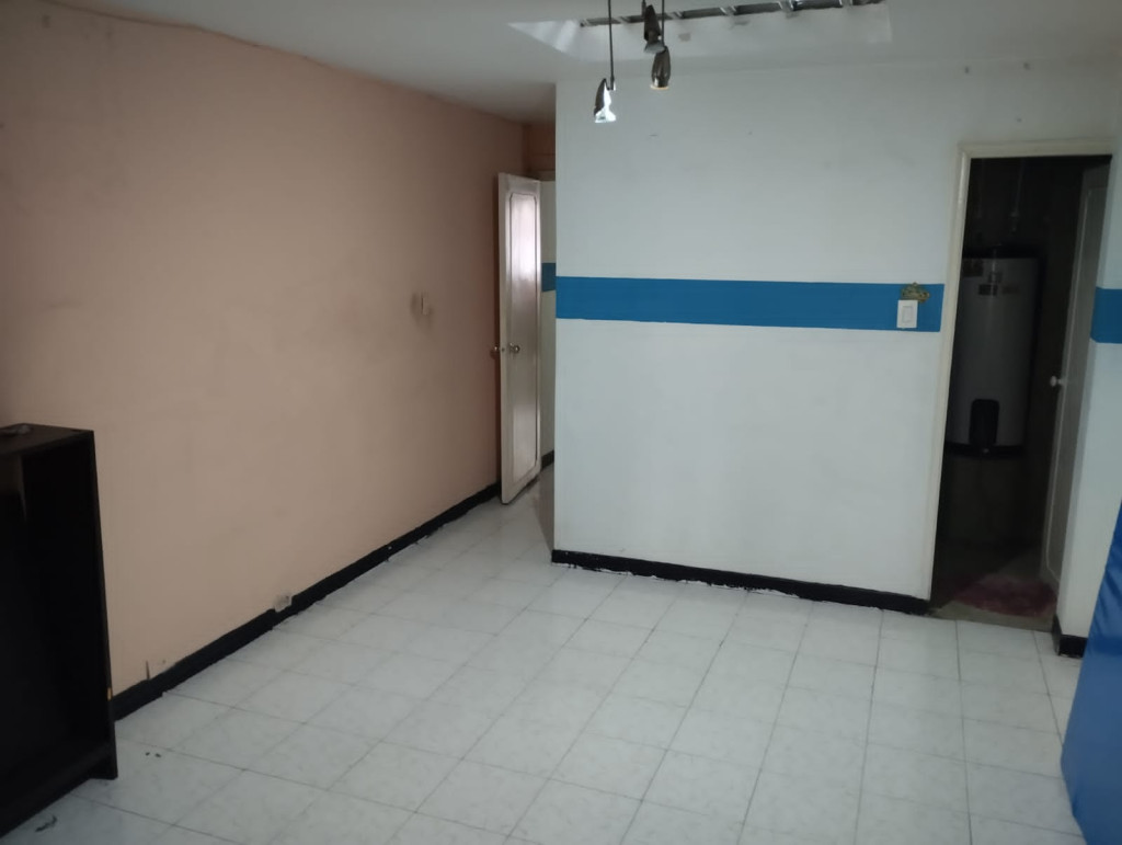 Casa de 25 alcobas en arriendo en Rafael Uribe, Bogotá, 1011 m² · foto 6 de 23