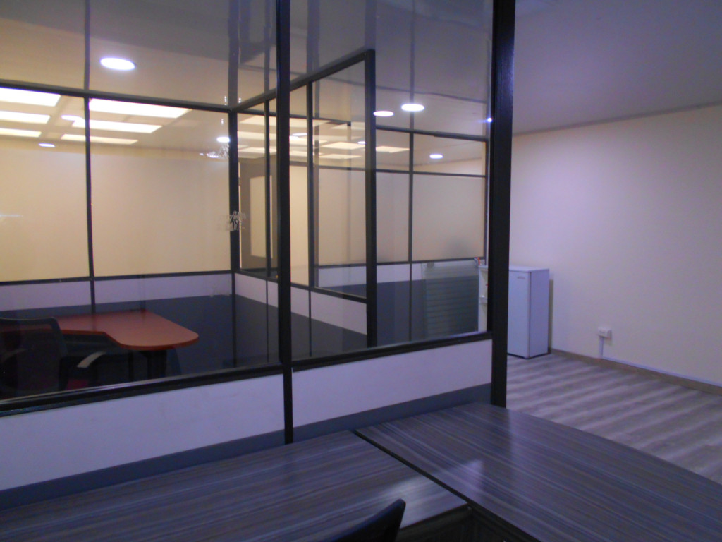 Oficina en venta en Cedritos, Bogotá, 53 m² · foto 2 de 3